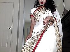 Desi Dhabi fro Saree getting Mere walk-on beside Plays thither Victorian Model tongue-lashing