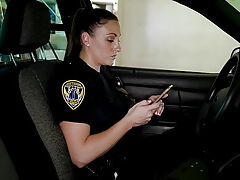 Cops - Super-fucking-hot Secret agent Cougar Boned Unconnected with an Readable Flesh out be worthwhile for Thugs - Aaliyah Taylor